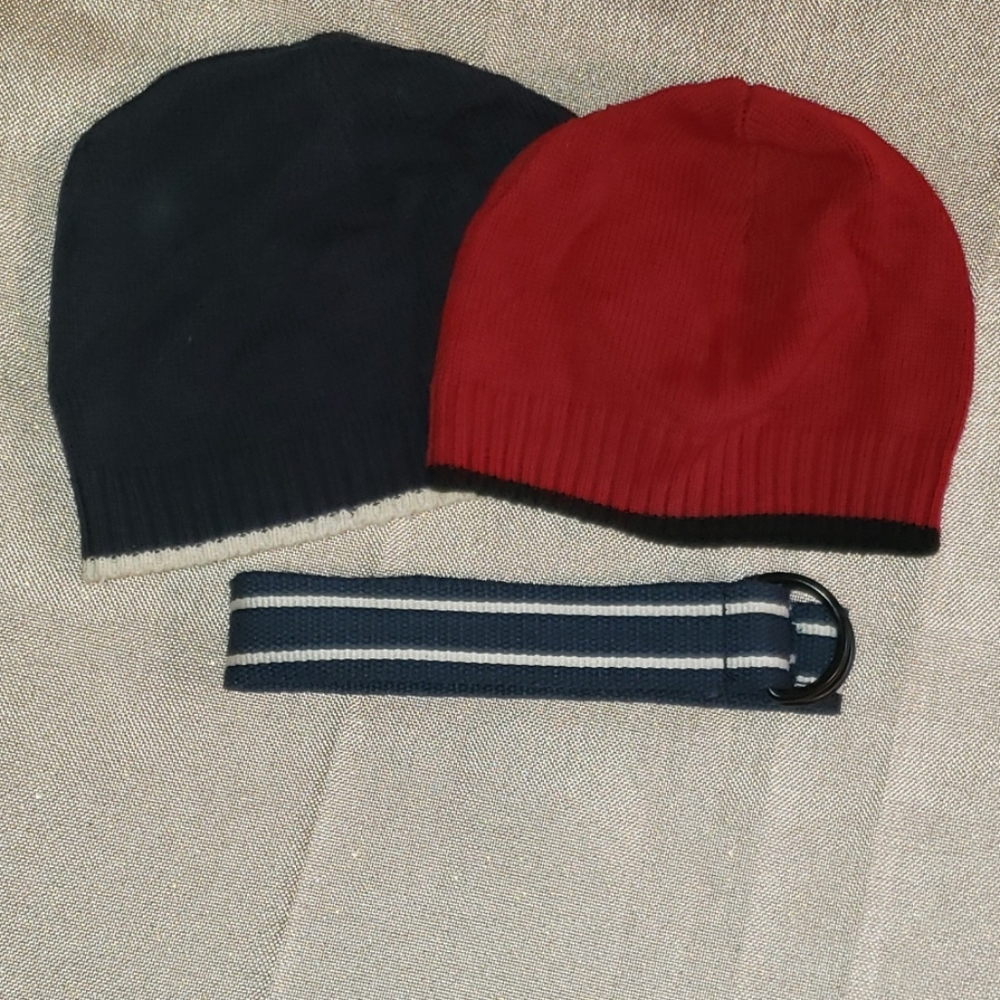 🏷 Two Knit Hats & Canvas Belt